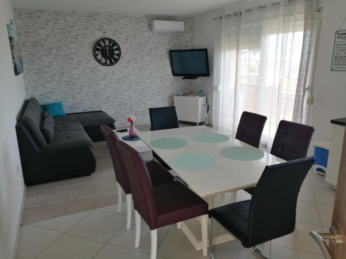 Lana I Natali Appartement Kaštela Buitenkant foto